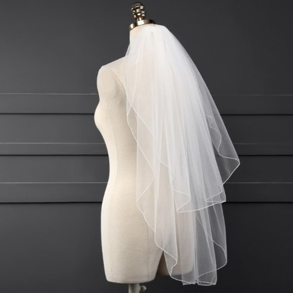 Wedding veil white medium brand new - Picture 3 of 7